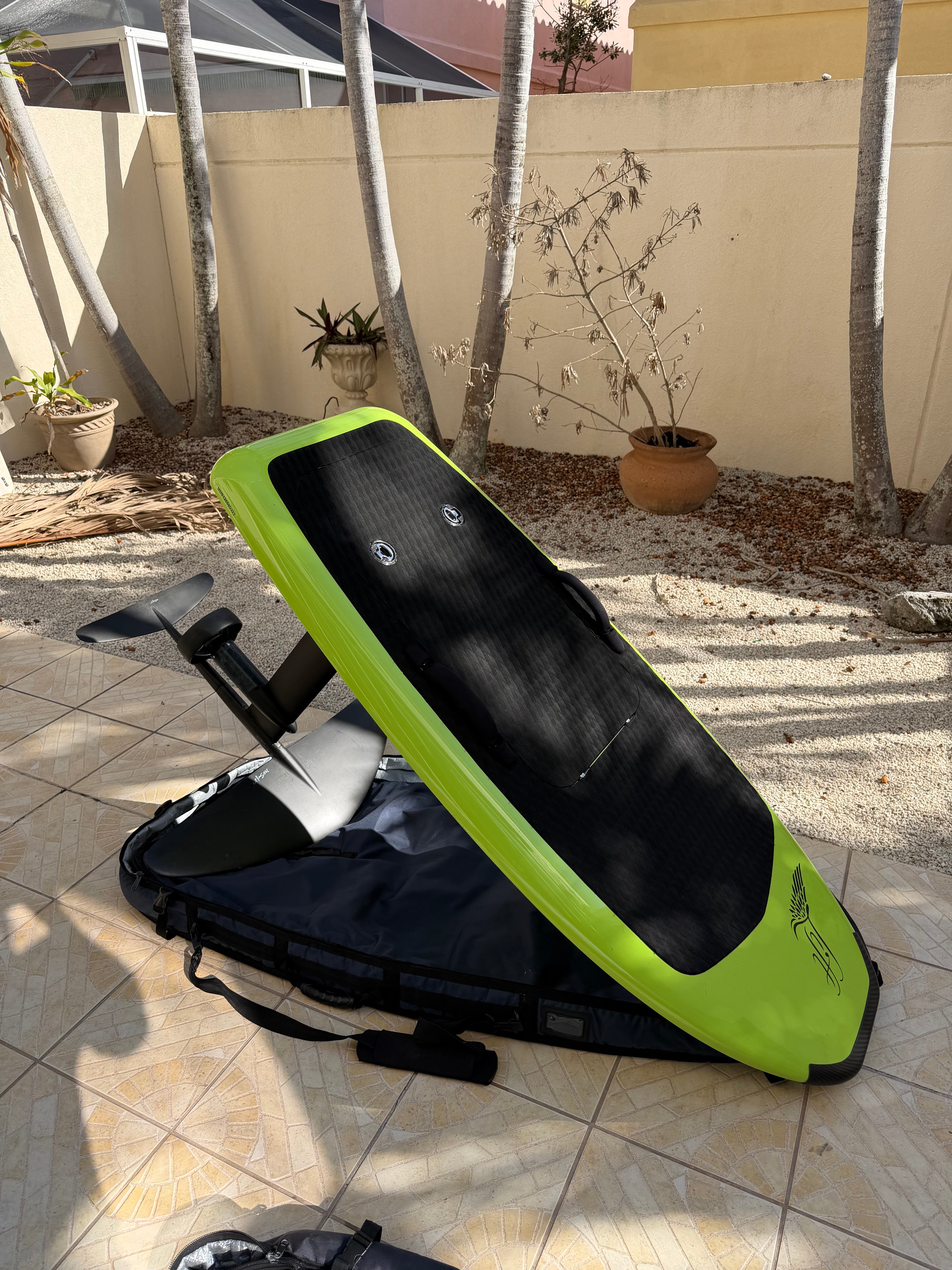 Pre-Owned Lift4 eFoil - 5'4 Lime Light Green