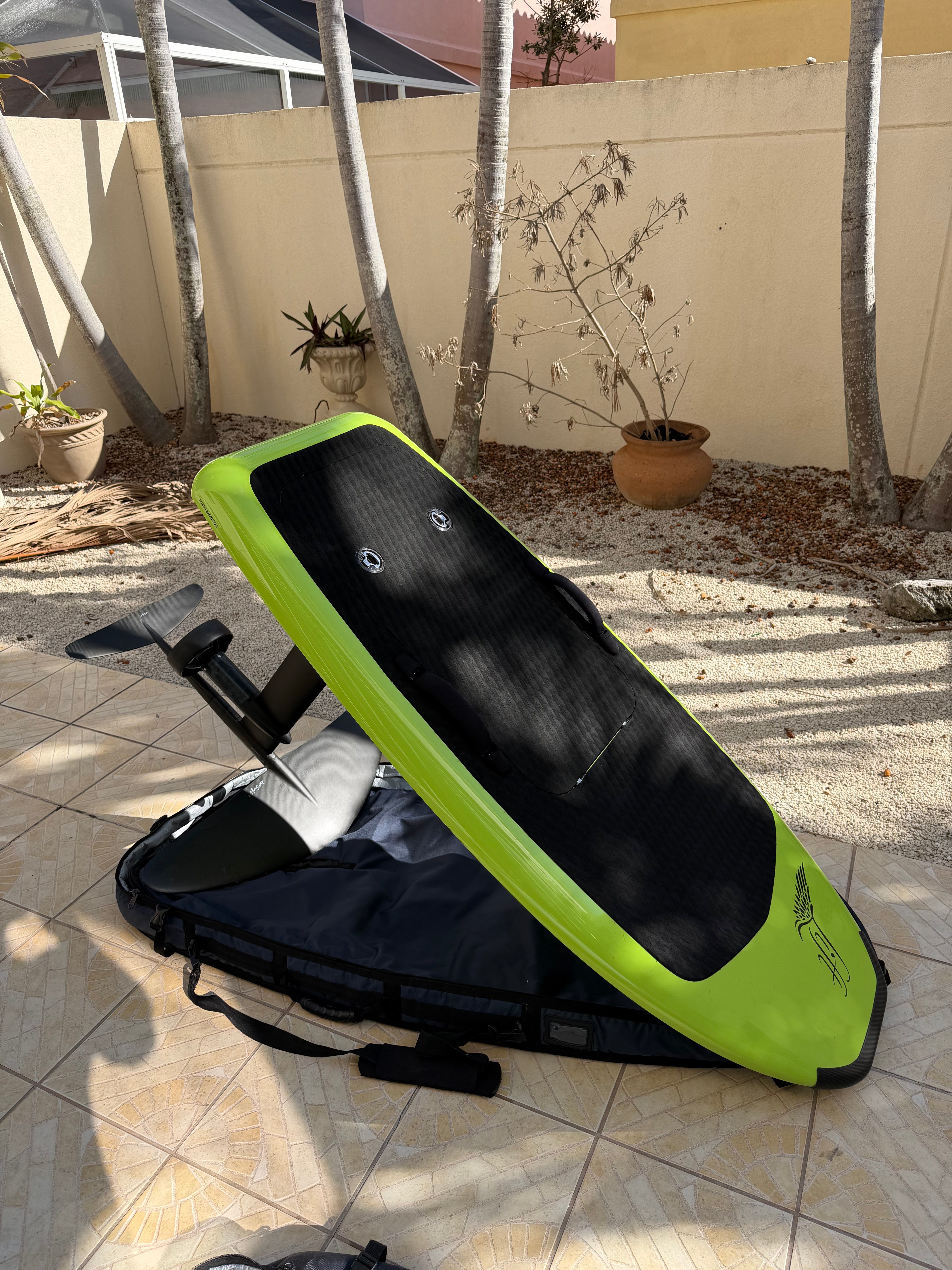 Pre-Owned Lift4 eFoil - 5'4 Lime Light Green